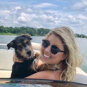 Meet your Posher, Kayla